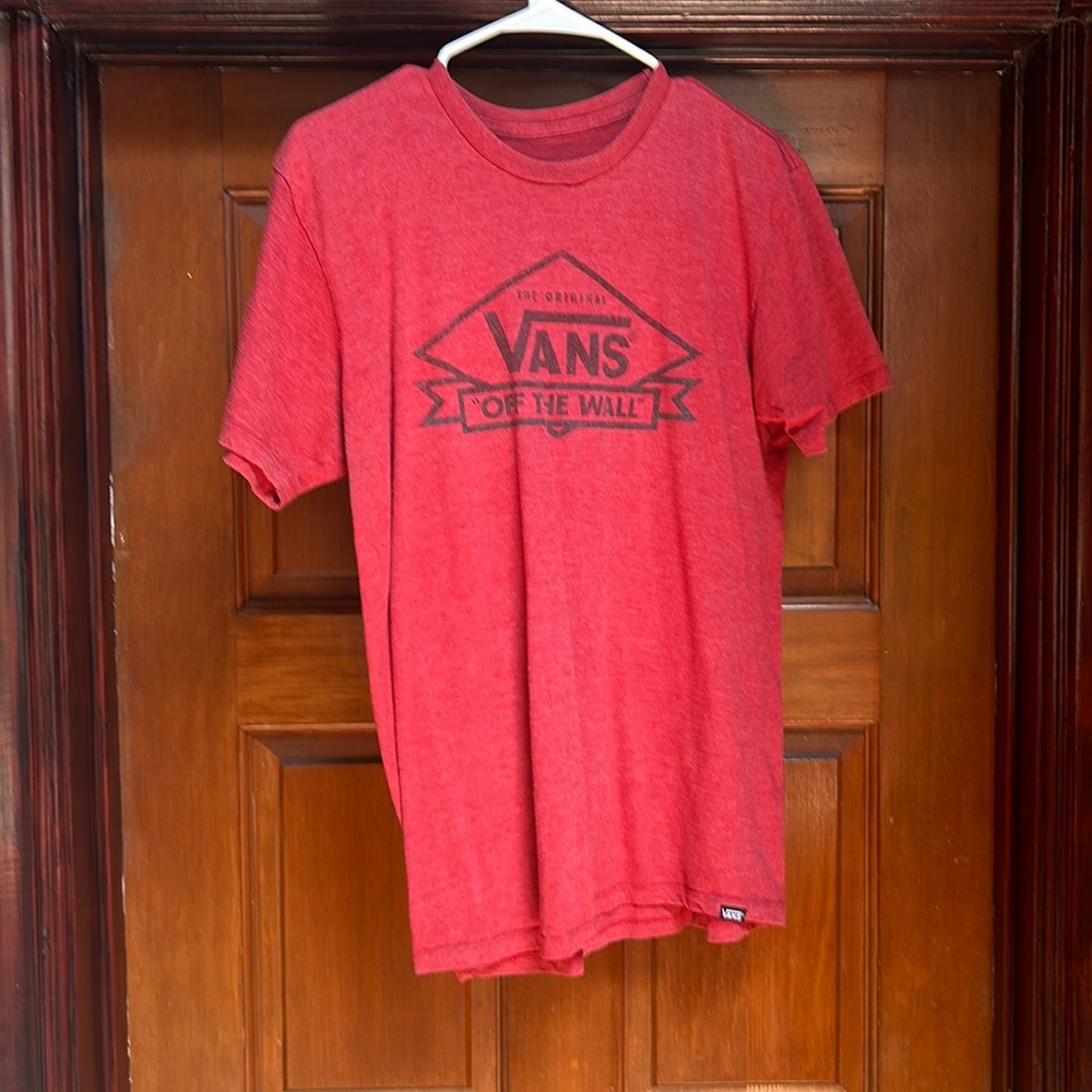 Red medium sized vans short sleeve t